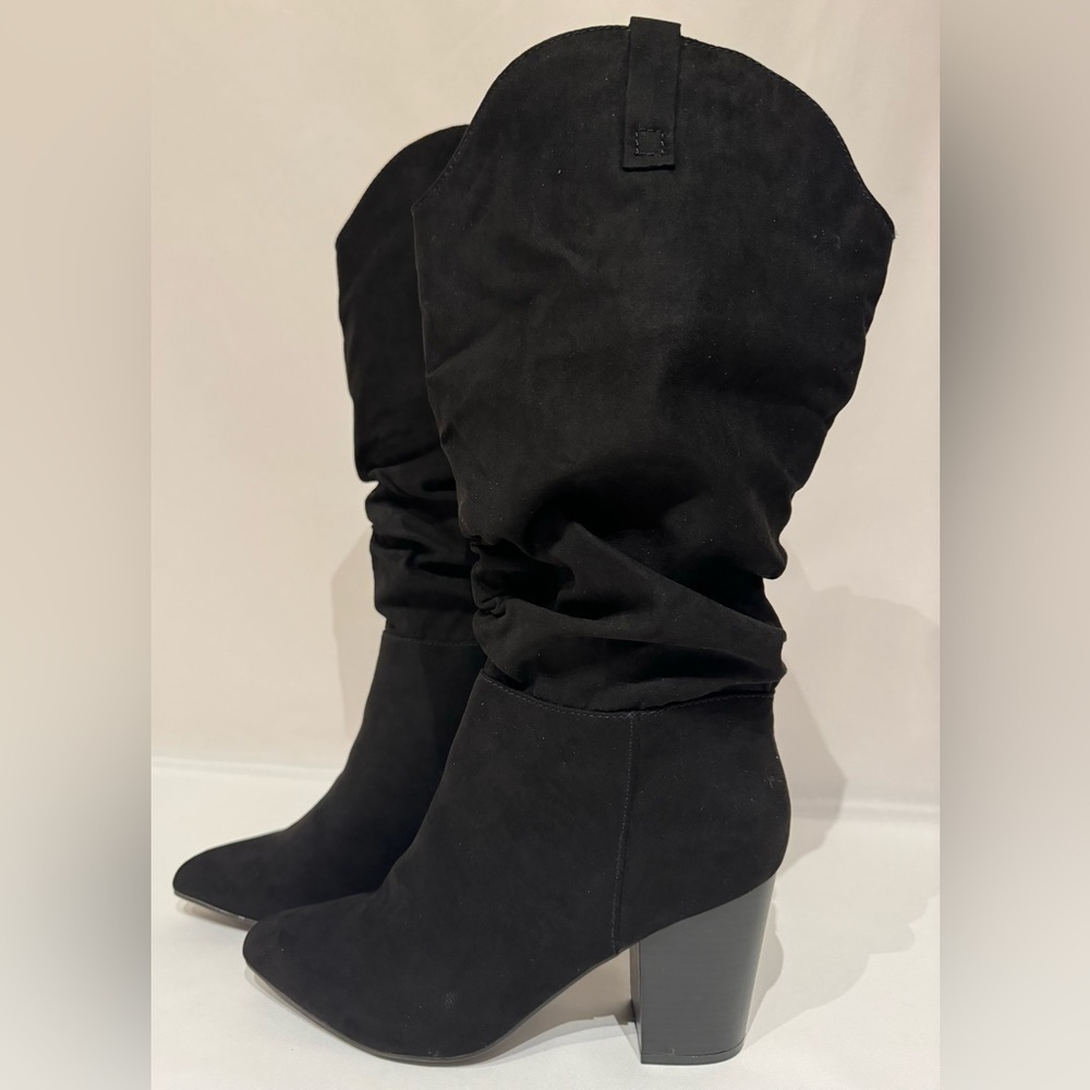 NEW Journee Collection Women’s Slouchy Black Faux Suede Heel Boots Size 9.5M